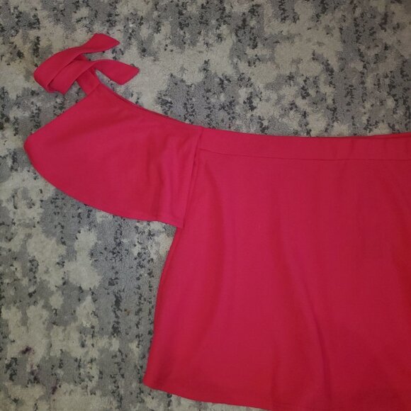 NWT Boohoo Off Shoulder Short Sleeves Red Crop Blouse Size US 18 - Picture 3 of 8